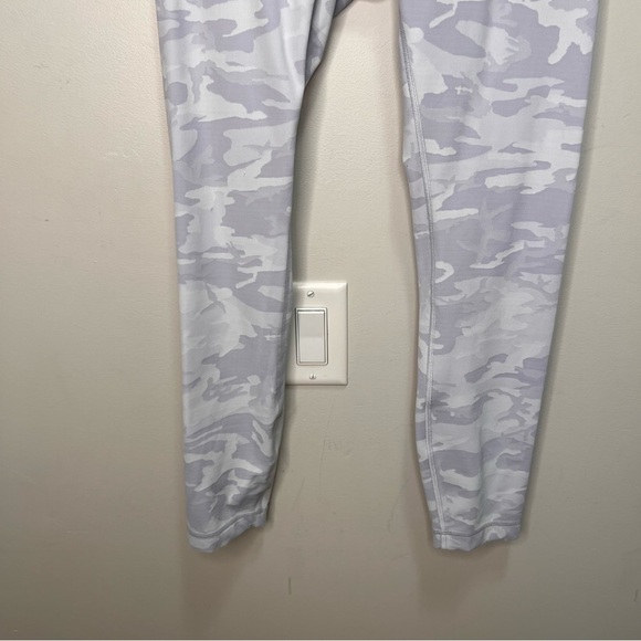 Lululemon Athletica Wunder Under High-Rise Tight 25" Luxtreme Size 8 Camouflage - Picture 8 of 16